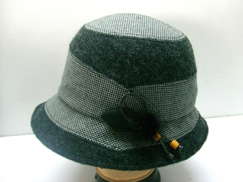 Cloche hat1